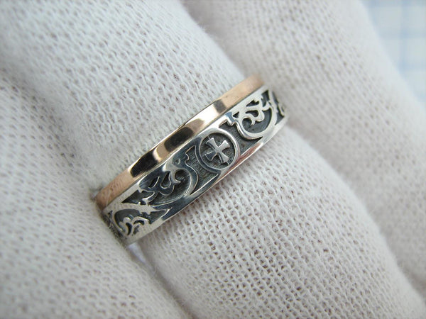 925 Sterling Silver and 375 gold band with prayer text inside the ring, decorated with Maltese cross and oxidized pattern. Item code RI001942. Picture 15