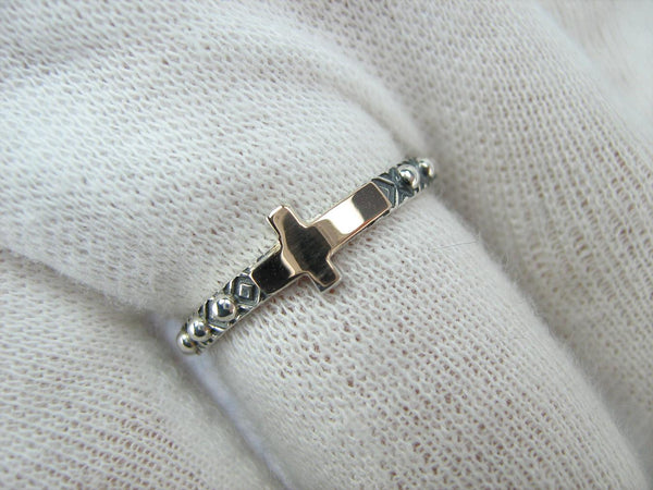 925 Sterling Silver and 375 gold finger rosary ring depicting cross. Item code RI001932. Picture 12