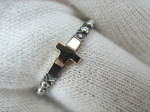 925 Sterling Silver and 375 gold finger rosary ring depicting cross. Item code RI001933. Picture 10