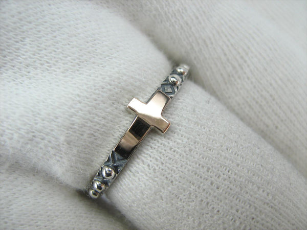 925 Sterling Silver and 375 gold finger rosary ring depicting cross. Item code RI001935. Picture 12