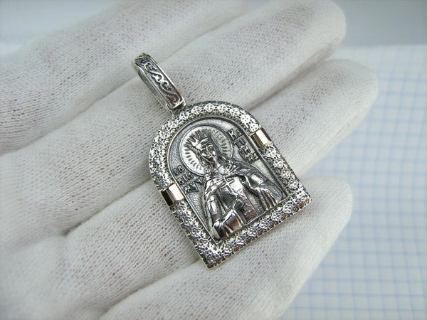 925 Sterling Silver and 375 Gold detailed medal depicting the icon of Saint Catherine with Cyrillic prayer scripture. Item code MD001751. Picture 2