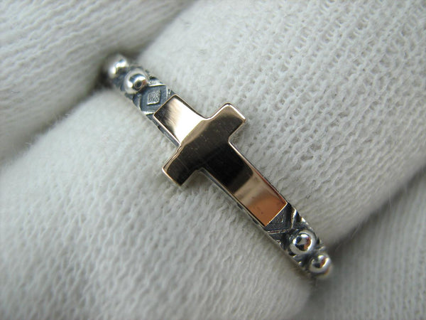 925 Sterling Silver and 375 gold finger rosary ring depicting cross. Item code RI001935. Picture 10