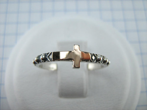 925 Sterling Silver and 375 gold finger rosary ring depicting cross. Item code RI001932. Picture 2