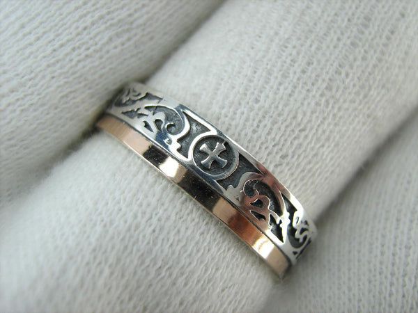 925 Sterling Silver and 375 gold band with prayer text inside the ring, decorated with Maltese cross and oxidized pattern. Item code RI001944. Picture 13