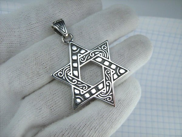 925 Sterling Silver Magen David necklace shaped star. Item code PN001778. Picture 2