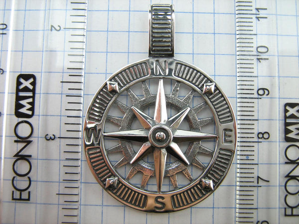 925 Sterling Silver wind rose shaped compass. Item code PN001762. Picture 6