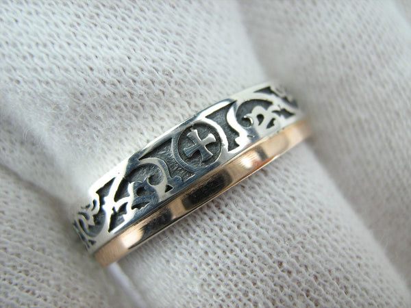 925 Sterling Silver and 375 gold band with prayer text inside the ring, decorated with Maltese cross and oxidized pattern. Item code RI001943. Picture 15