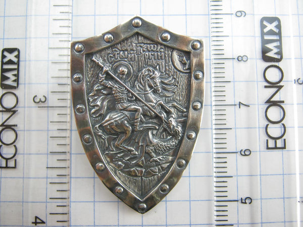 925 Sterling silver medal depicting Saint George and the Dragon. Item code MD001917. Picture 7