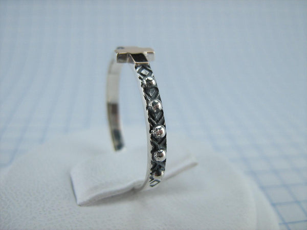 925 Sterling Silver and 375 gold finger rosary ring depicting cross. Item code RI001935. Picture 3