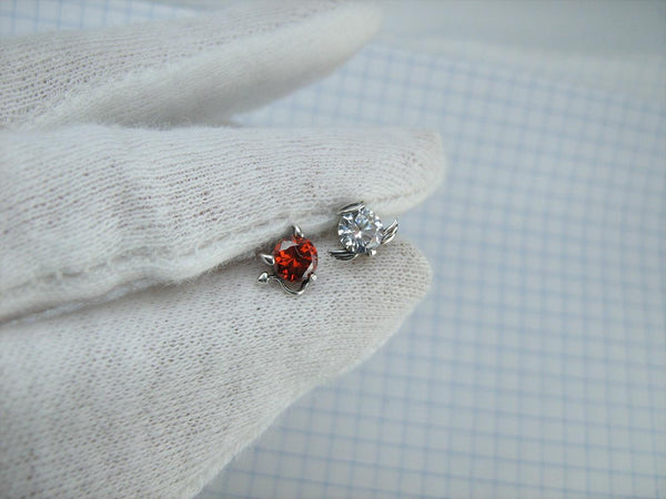 Pendientes SÓLIDOS de plata de ley 925 Ángel Diablo Blanco Rojo Tornillos traseros Pequeños postes Cierre Empuje hacia atrás Nueva joyería fina de fe ER000222