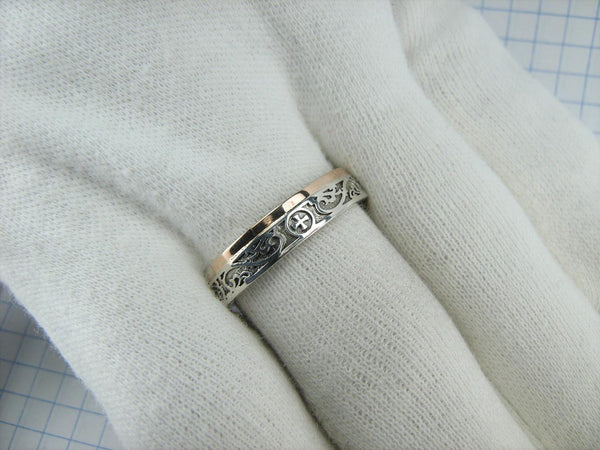 925 Sterling Silver and 375 gold band with prayer text inside the ring, decorated with Maltese cross and oxidized pattern. Item code RI001965. Picture 14