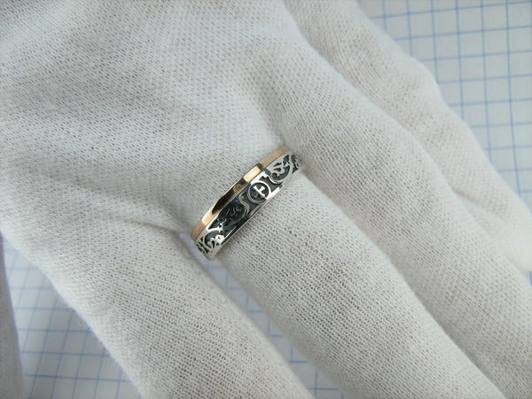 925 Sterling Silver and 375 gold band with prayer text inside the ring, decorated with Maltese cross and oxidized pattern. Item code RI001941. Picture 10