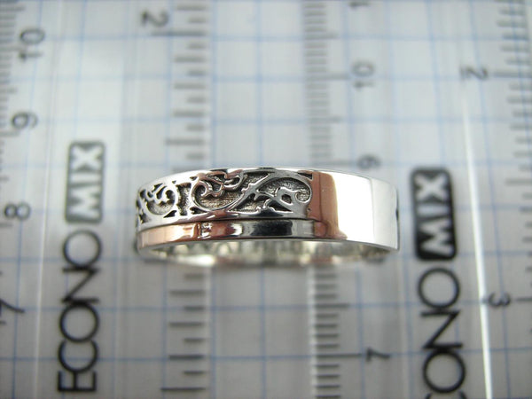 925 Sterling Silver and 375 gold wedding band with prayer text inside the ring, decorated with Maltese cross and oxidized pattern. Item code RI001963. Picture 9