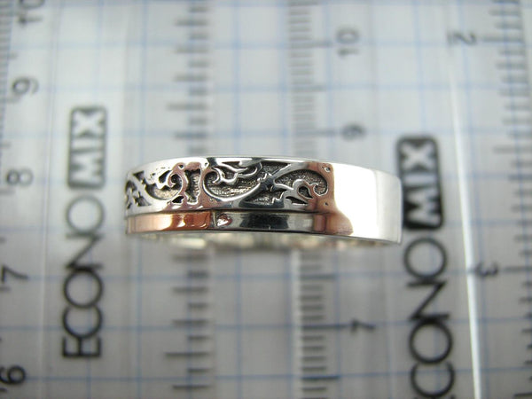 925 Sterling Silver and 375 gold wedding band with prayer text inside the ring, decorated with Maltese cross and oxidized pattern. Item code RI001964. Picture 9