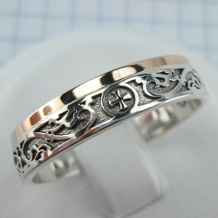 925 Sterling Silver and 375 gold band with prayer text inside the ring, decorated with Maltese cross and oxidized pattern. Item code RI001965. Picture 1