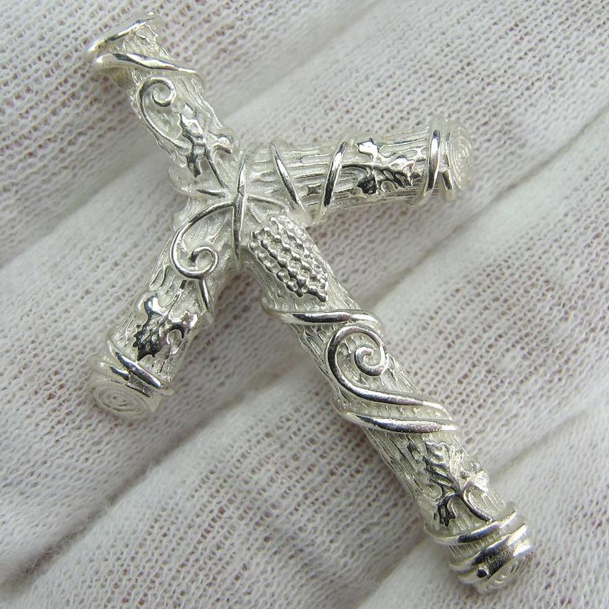 Solid 925 Sterling Silver Saint Nino cross pendant. Item number CR001045. Picture 1