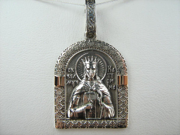 925 Sterling Silver and 375 Gold detailed medal depicting the icon of Saint Catherine with Cyrillic prayer scripture. Item code MD001751. Picture 4