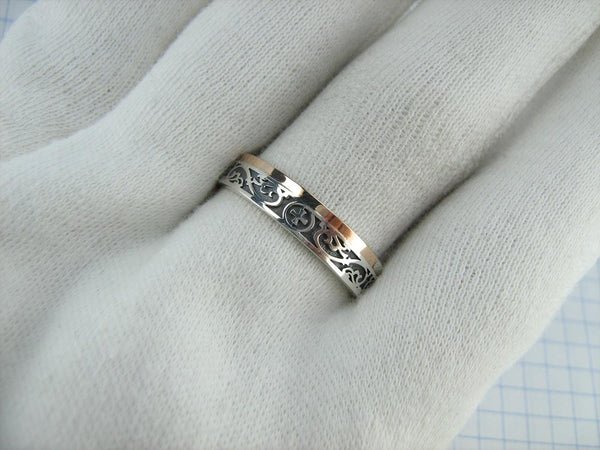 925 Sterling Silver and 375 gold band with prayer text inside the ring, decorated with Maltese cross and oxidized pattern. Item code RI001938. Picture 8