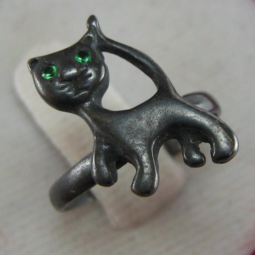 Pre-owned 925 solid Sterling Silver ring cat black kitten with green stone eyes decorated with oxidized finish, small, cute and lovely puss