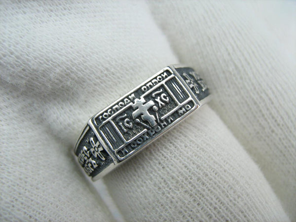 Solid 925 Sterling Silver ring with oxidized openwork pattern and Christian prayer inscription.