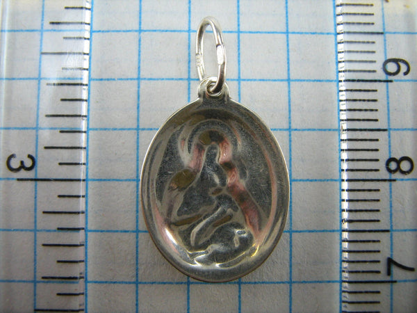 SOLID 925 Sterling Silver Icon Pendant Medal Theotokos of Vladimir Tenderness Eleousa Mother of God Saint Mary Virgin Jesus Christ Child Guardian Amulet Religious Oval Vintage Christian Church Faith Jewelry Fine Jewellery MD000861