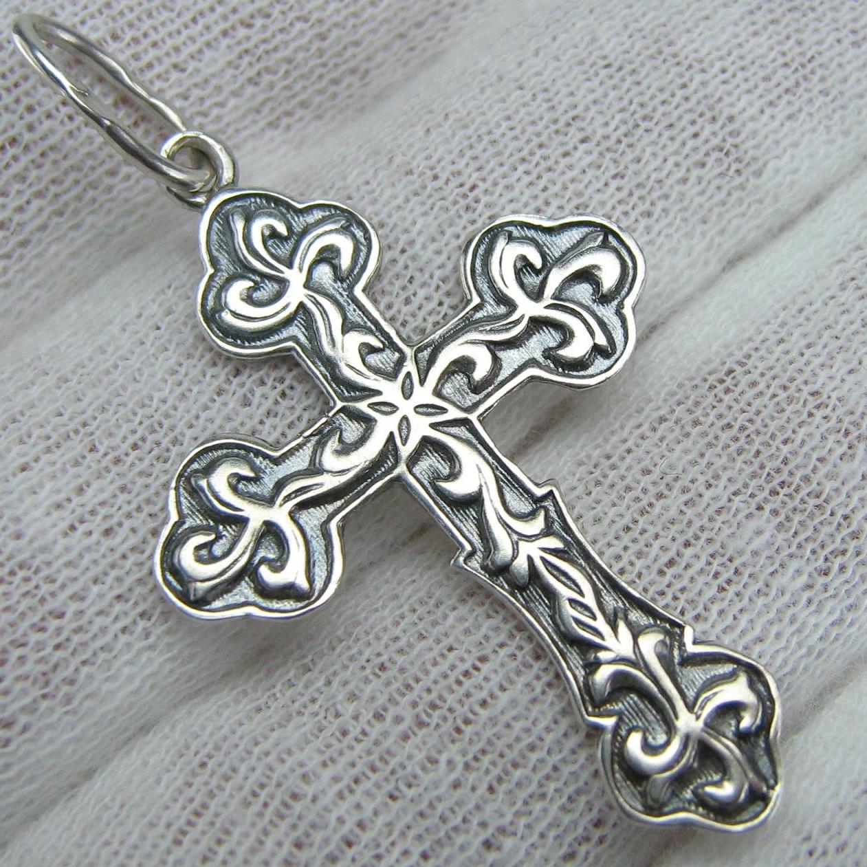 925 Sterling Silver cross pendant with blackthorn motif shaped trefoil.
