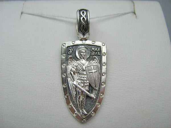 925 Sterling Silver icon pendant and medal with Russian inscription depicting Saint Michael the Archangel.