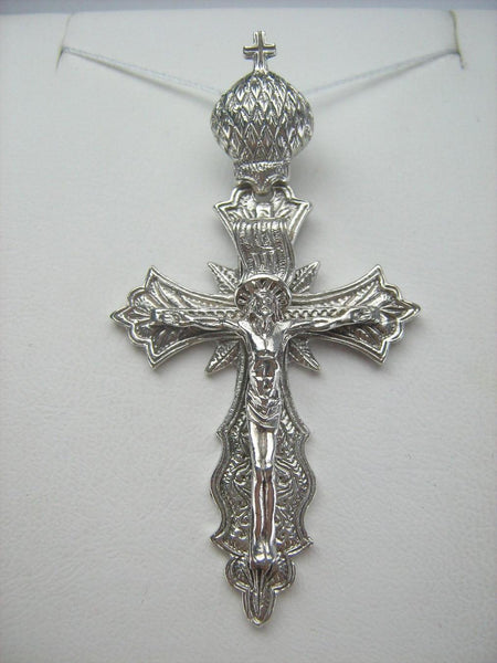 925 Sterling Silver cross pendant with crucifix and Christian prayer text decorated with manual engravings.